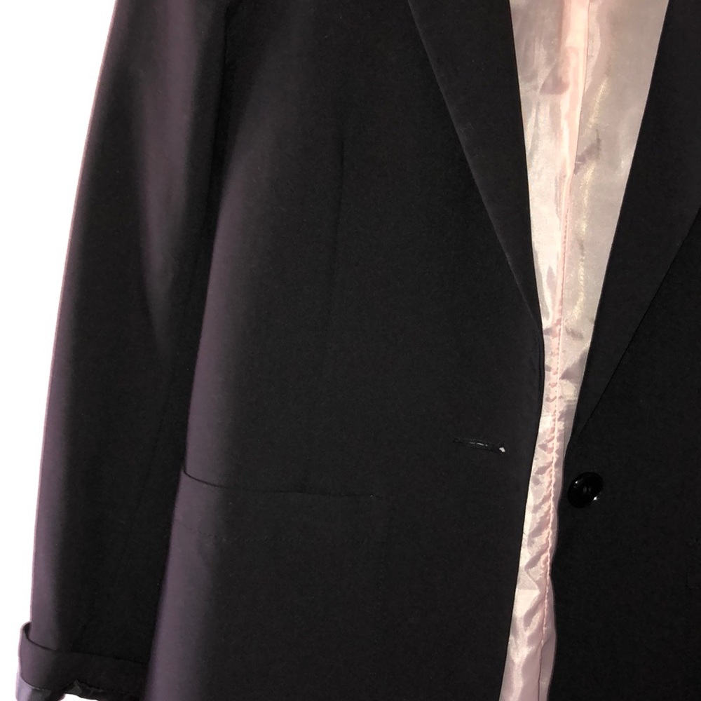 Gently worn black oversized H&M blazer pink lining